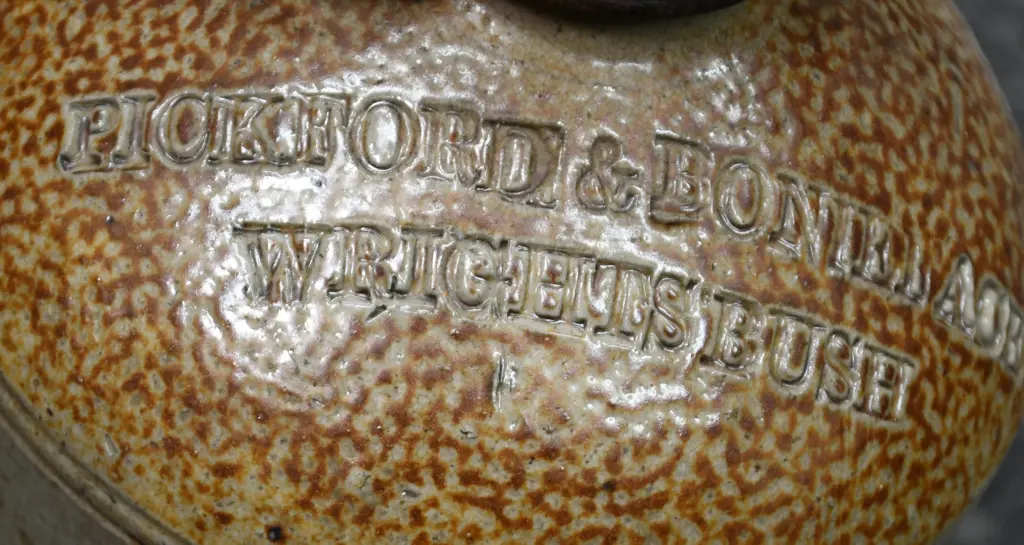 PICKFORD & BONIEFACE WRIGHTS BUSH STORE JAR Image 1++