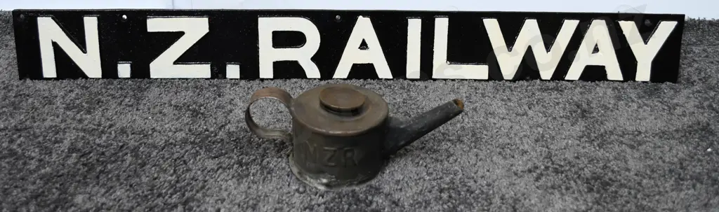 NZ RAILWAY SIGN & NZR OILER Image 1++