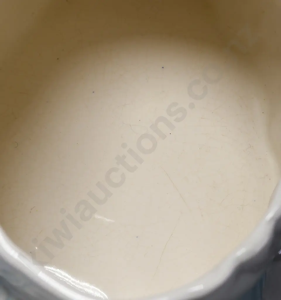 CROWN LYNN LARGE LUSTRE GLAZE SWAN Image 1++