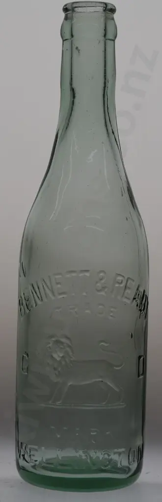 BENNETT & READY WELLINGTON CROWN TOP Image 1++