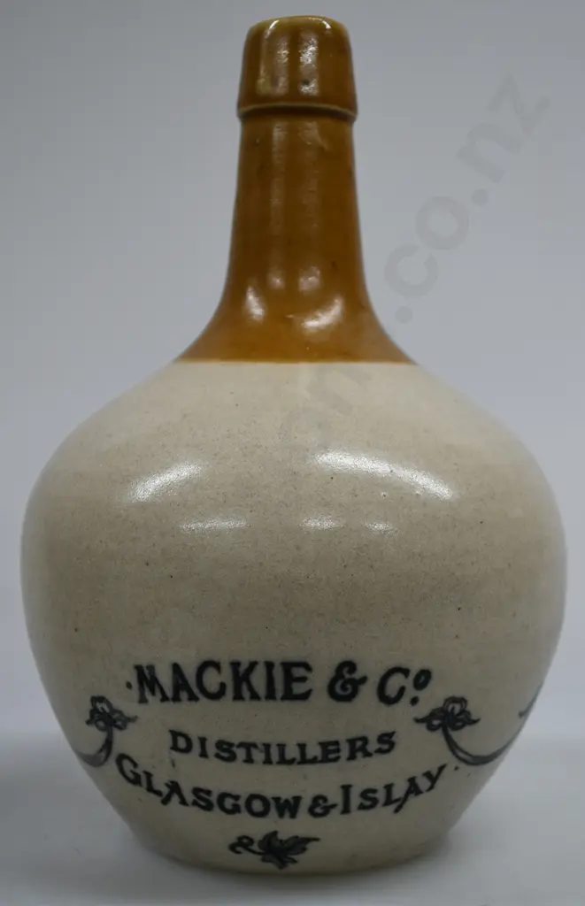 THE GREYBEARD STONEWARE WHISKY JUG Image 1++