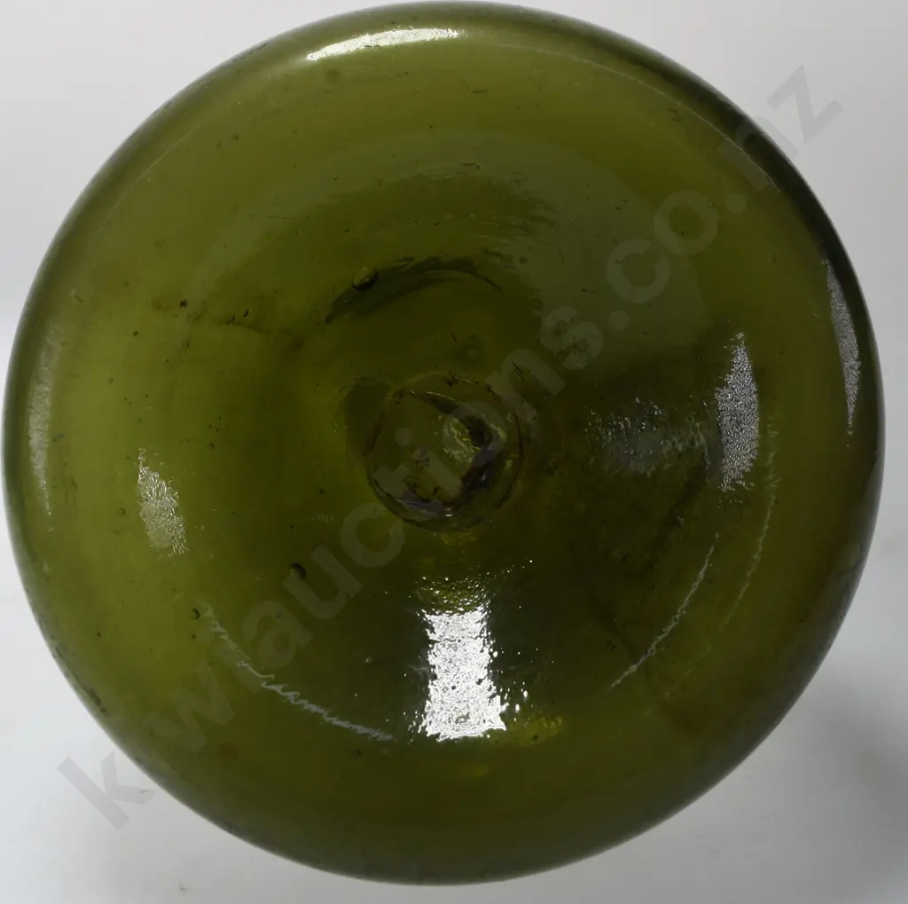 DUTCH ONION FREE BLOWN BOTTLE Image 1++