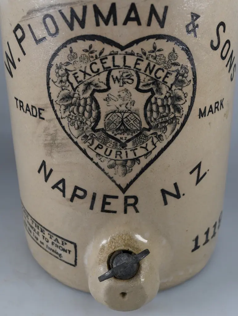 PLOWMAN NAPIER STONE JAR Image 1++