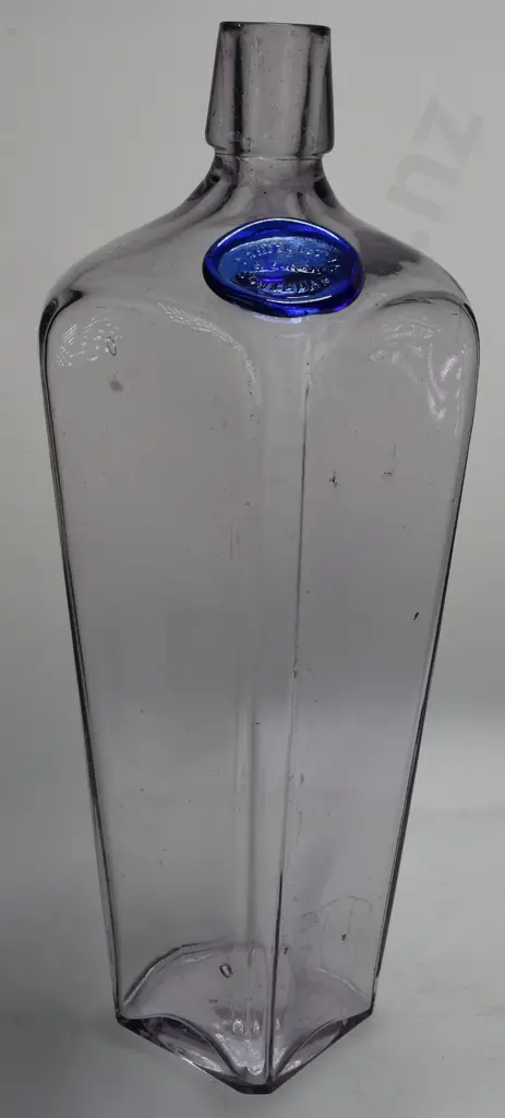 DANIEL VISSER & ZONEN GIN, BLUE GLASS SEAL Image 1++