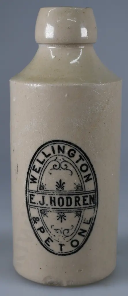 HODREN WELLINGTON & PETONE GINGER BEER Image 1++