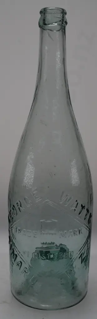 WATTS TIMARU 26OZ KICK UP CROWN TOP Image 1++