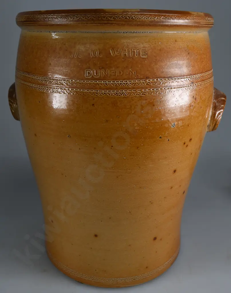 WHITE DUNEDIN EARLY SALT GLAZED STORAGE JAR Image 1++