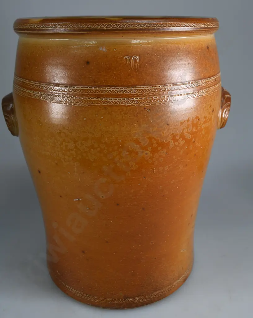 WHITE DUNEDIN EARLY SALT GLAZED STORAGE JAR Image 1++