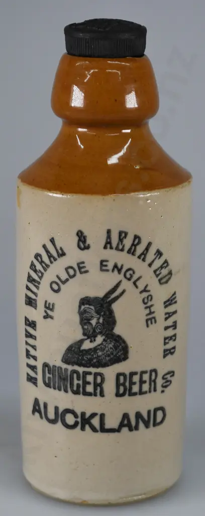 NATIVE MINERAL & AERATED WATER CO AUCKLAND GINGER BEER Image 1++