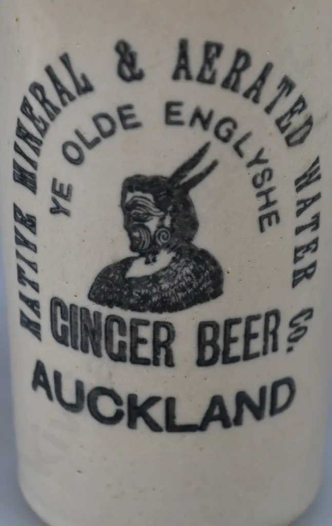NATIVE MINERAL & AERATED WATER CO AUCKLAND GINGER BEER Image 1++