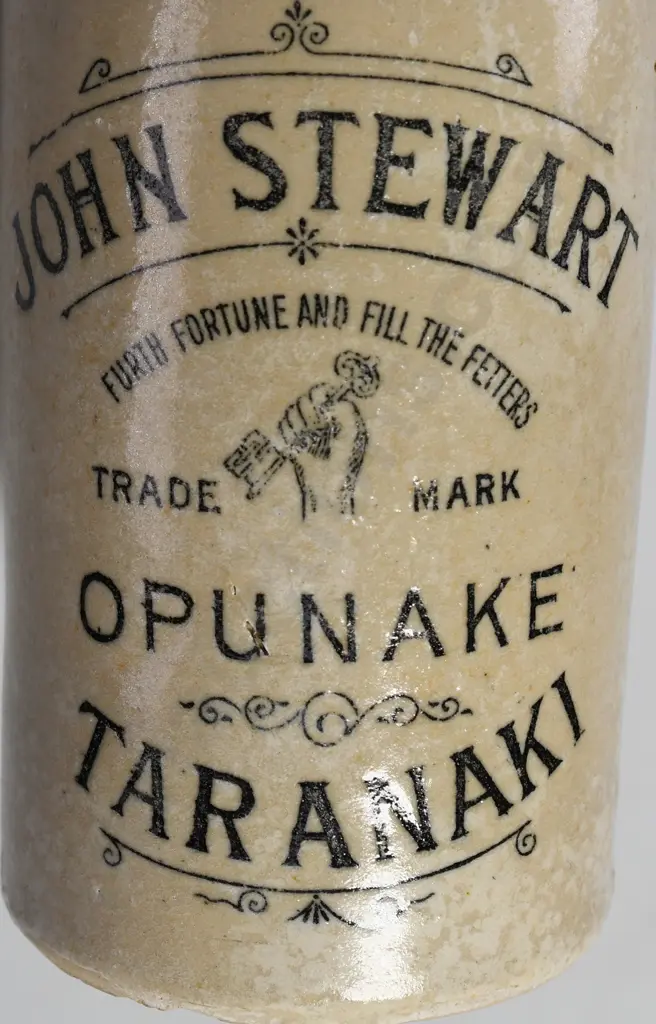 JOHN STEWART OPUNAKE GINGER BEER Image 1++