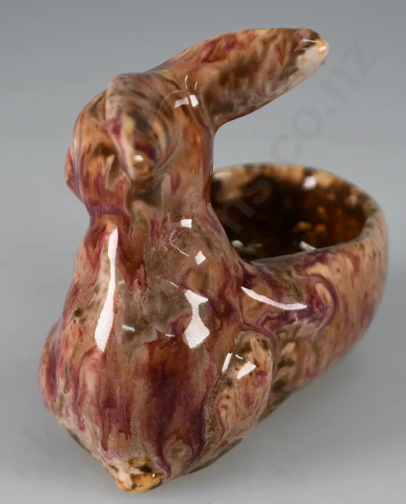 CROWN LYNN / AMBRICO RABBIT TRICKLE GLAZED EASTER EGG HOLDER Image 1++