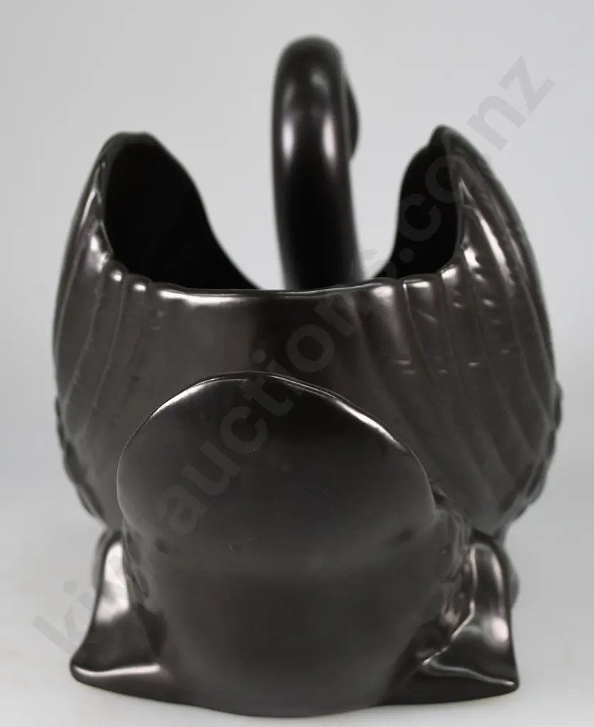 CROWN LYNN LARGE BLACK SWAN Image 1++