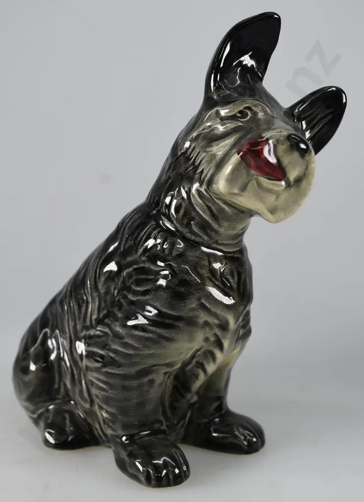 CROWN LYNN SCOTTY DOG Image 1++