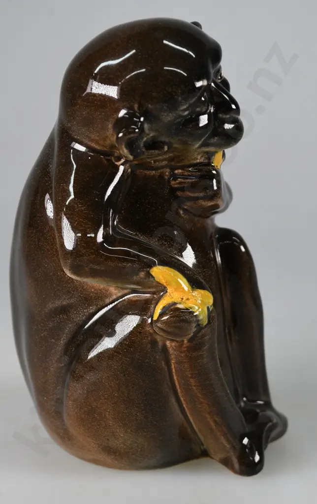 CROWN LYNN MONKEY EATING BANANA Image 1++