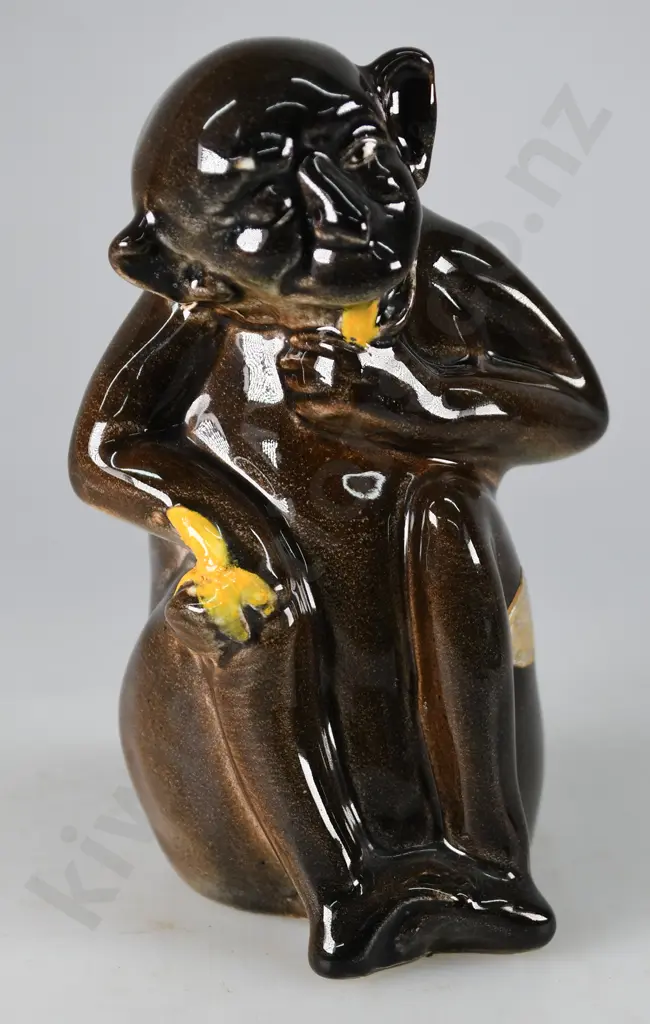 CROWN LYNN MONKEY EATING BANANA Image 1++