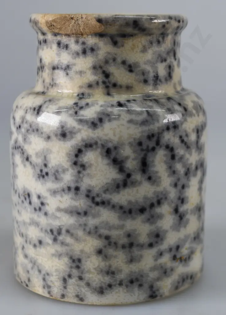 UNCLE TOM & EVA PRATT POT Image 1++