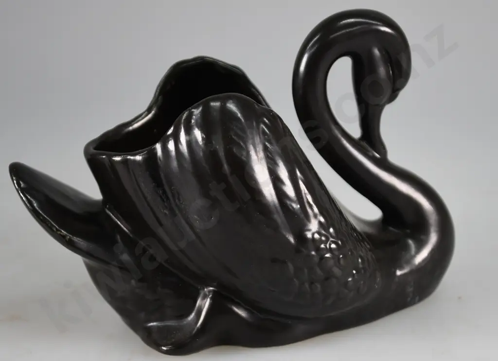 CROWN LYNN SMALL BLACK SWAN Image 1++