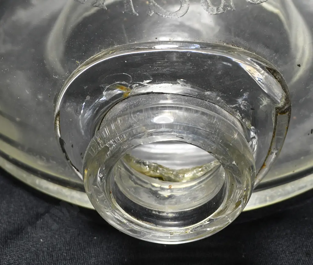 MITCHELL'S WHISKY DISPENSER Image 1++