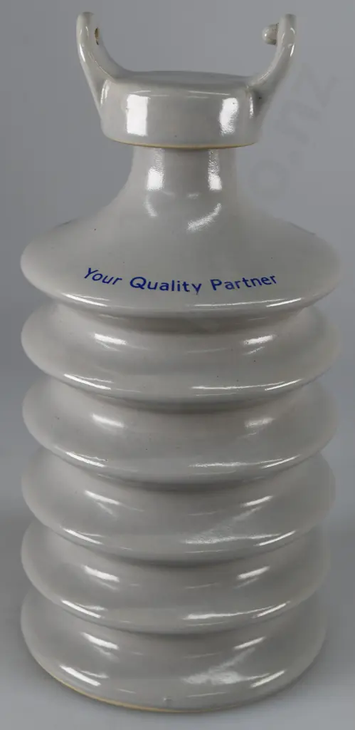 NZ INSULATORS TEMUKA, INSULATOR BOTTLE/DECANTER Image 1++