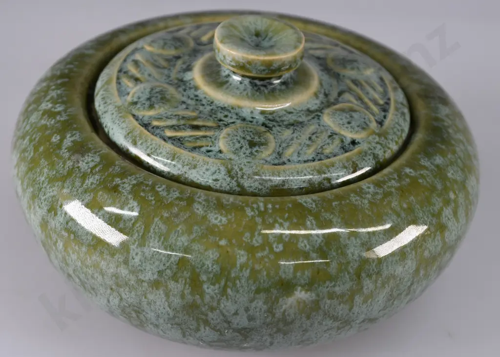 TEMUKA WARE LIDDED TRINKET POT Image 1++