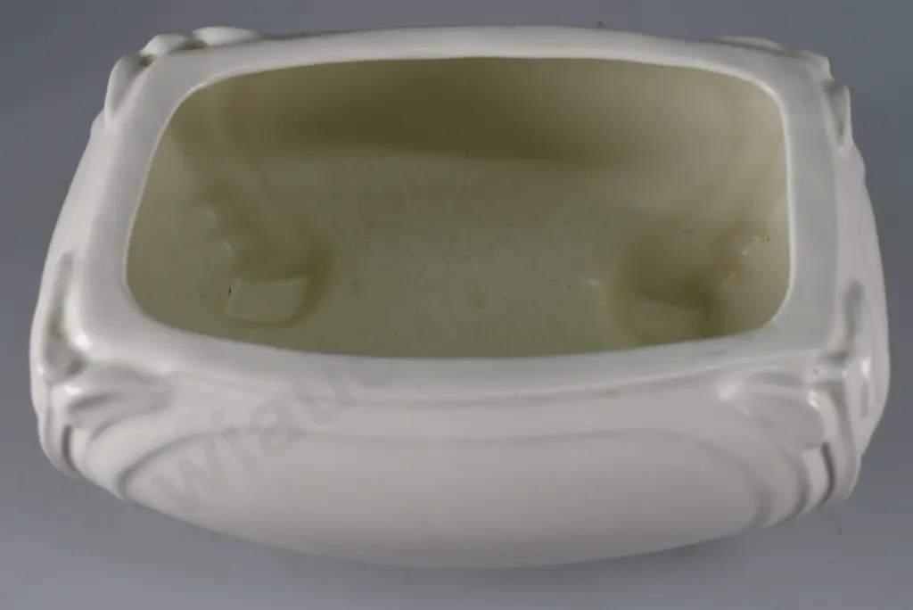 TEMUKA WARE WHITE GLAZED DECO STYLE VASES Image 1++