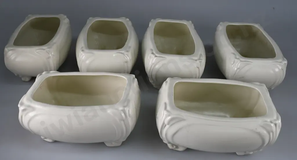 TEMUKA WARE WHITE GLAZED DECO STYLE VASES Image 1++