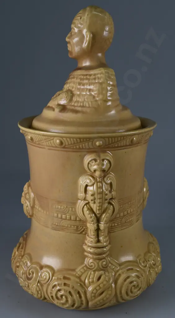 TEMUKA MAORI THEMED TOBACCO JAR LIGHT BEIGE Image 1++