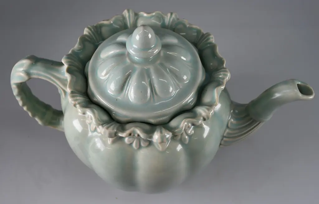 TEMUKA WARE TEAPOT LIGHT MINT Image 1++