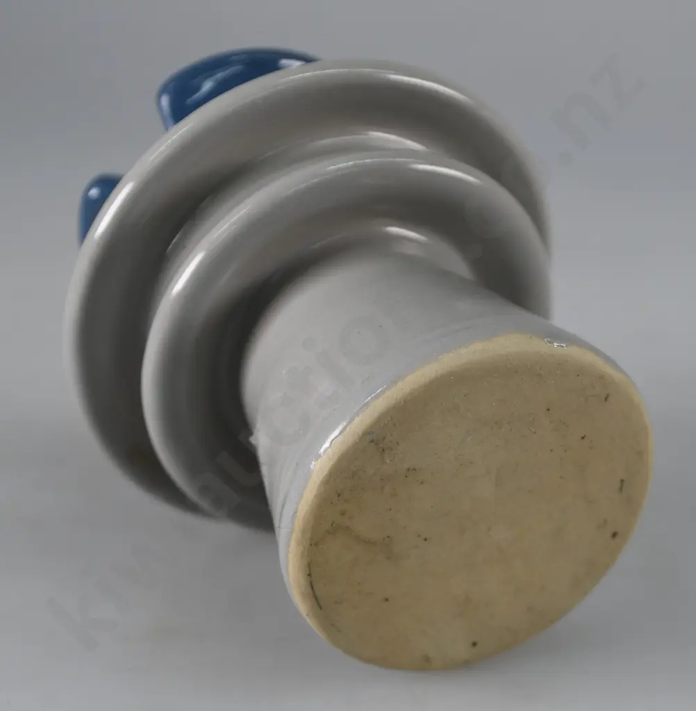 NZ INSULATORS TEMUKA ADVERTISING INSULATOR Image 1++