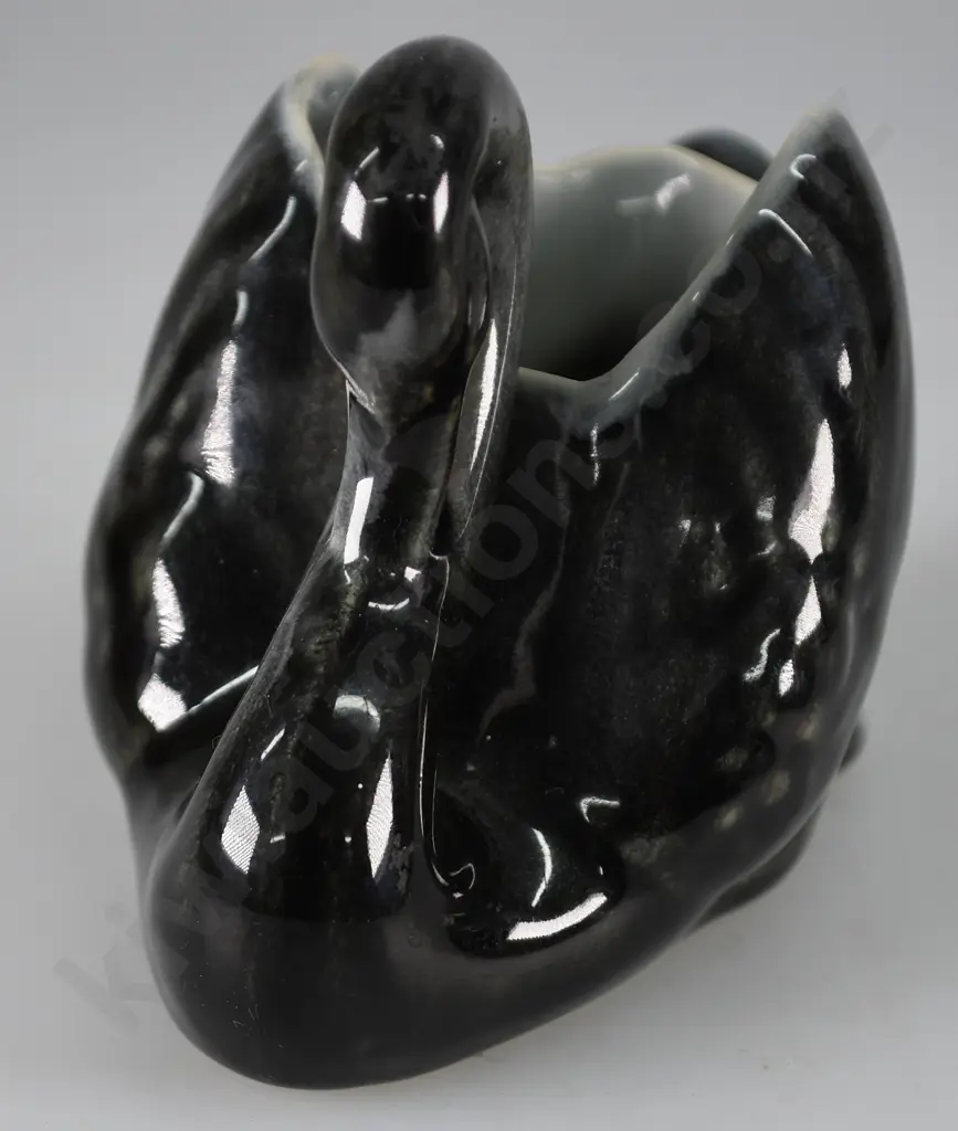 TEMUKA POTTERY SMALL SWAN Image 1++