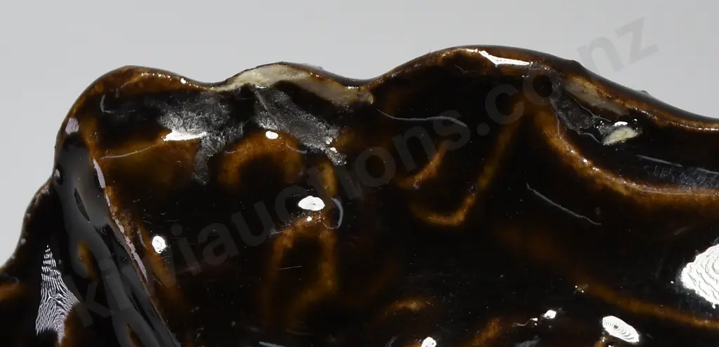 TEMUKA WARE DECO STYLE FOOTED DISH DARK BROWN Image 1++