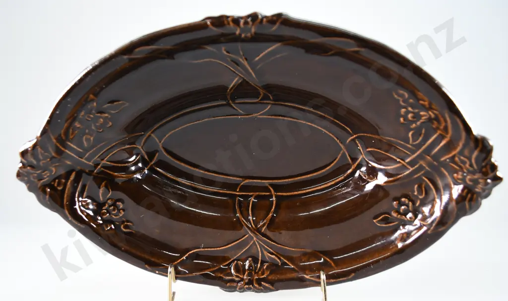 TEMUKA WARE DECO STYLE FOOTED DISH DARK BROWN Image 1++