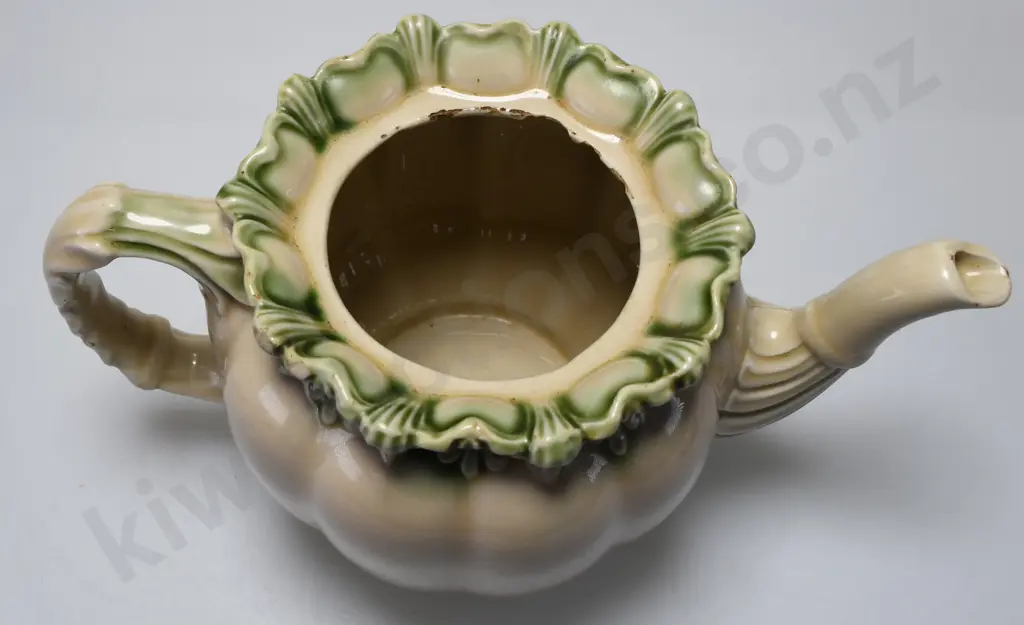 TEMUKA WARE TEAPOT OATMEAL & GREEN Image 1++