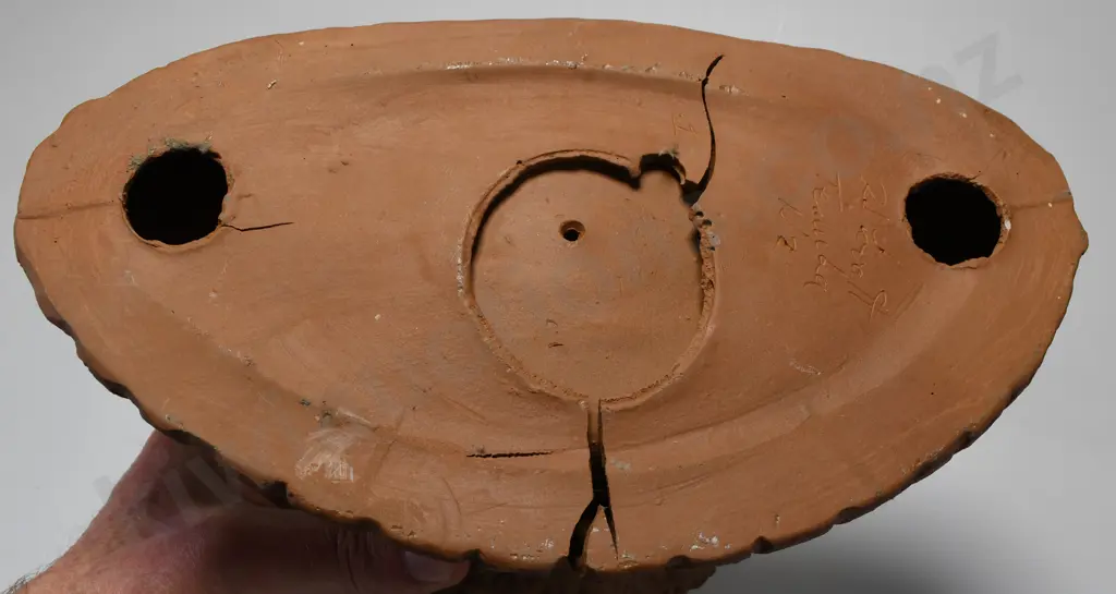 LOVATT TEMUKA POTTERY BUST OF POMARE Image 1++