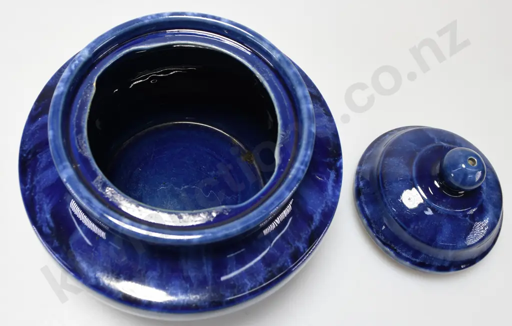 TEMUKA WARE TOBACCO JAR Image 1++