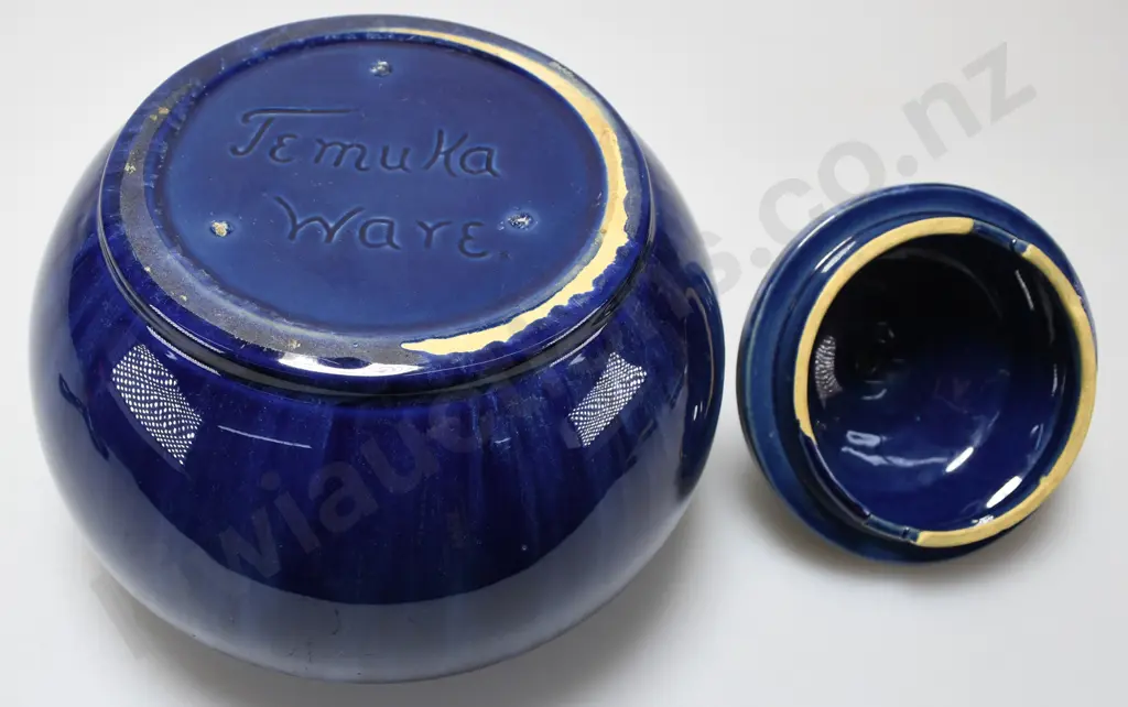 TEMUKA WARE TOBACCO JAR Image 1++