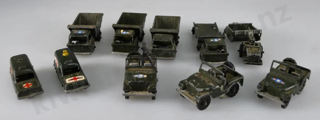 FUN HO MIDGET MILITARY MOVERS Image 1++