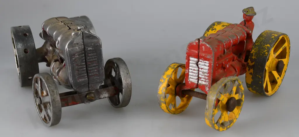 FUN HO FORDSON TRACTORS Image 1++
