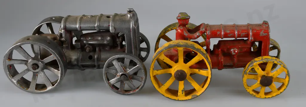 FUN HO FORDSON TRACTORS Image 1++