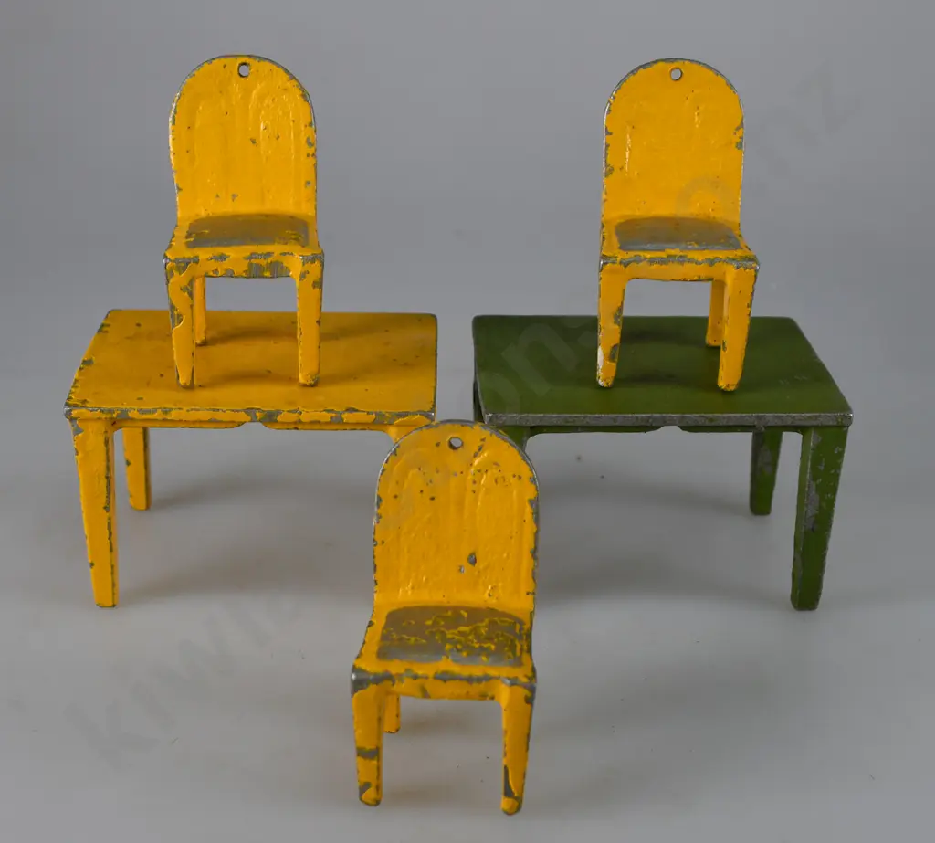 FUN HO DOLLS HOUSE FURNITURE Image 1++