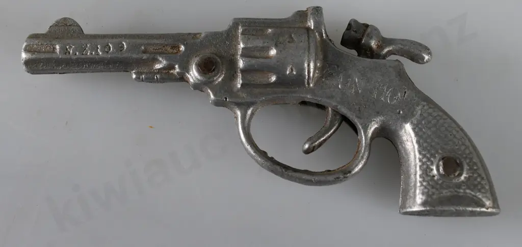 FUN HO SMALL CAP PISTOL Image 1++