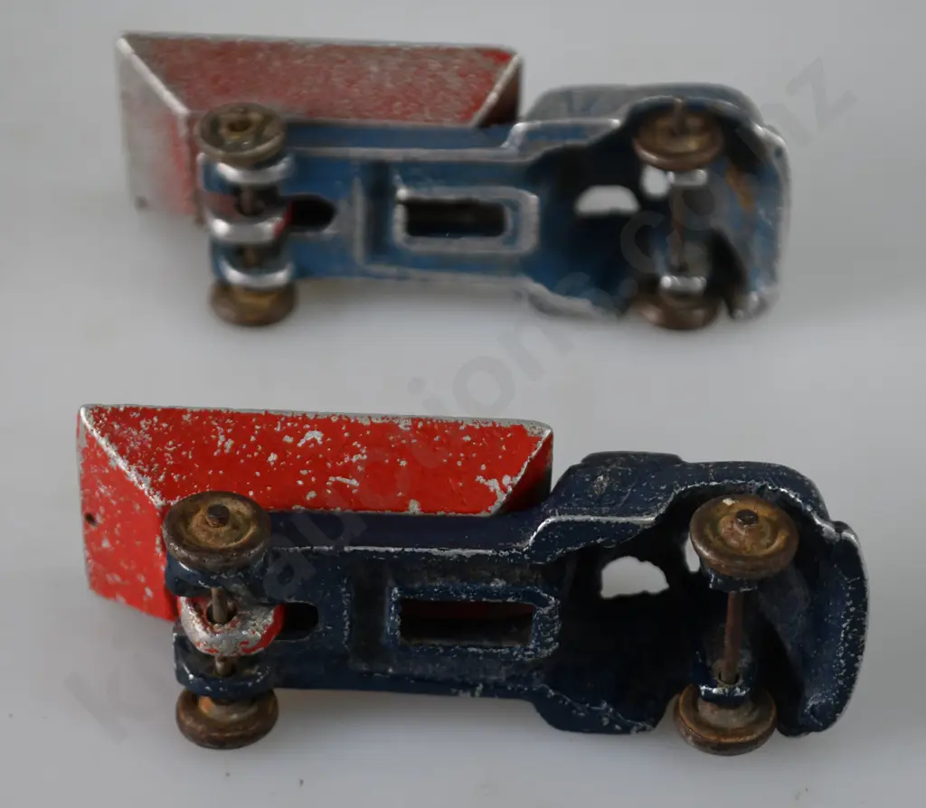 FUN HO SMALL TIP TRUCKS Image 1++