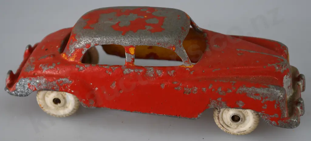 FUN HO HUMBER HAWK 1950'S SALOON Image 1++