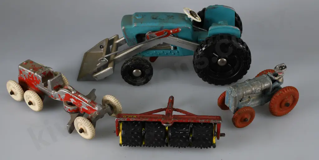 FUN HO CAST ALUMINIUM TOYS Image 1++