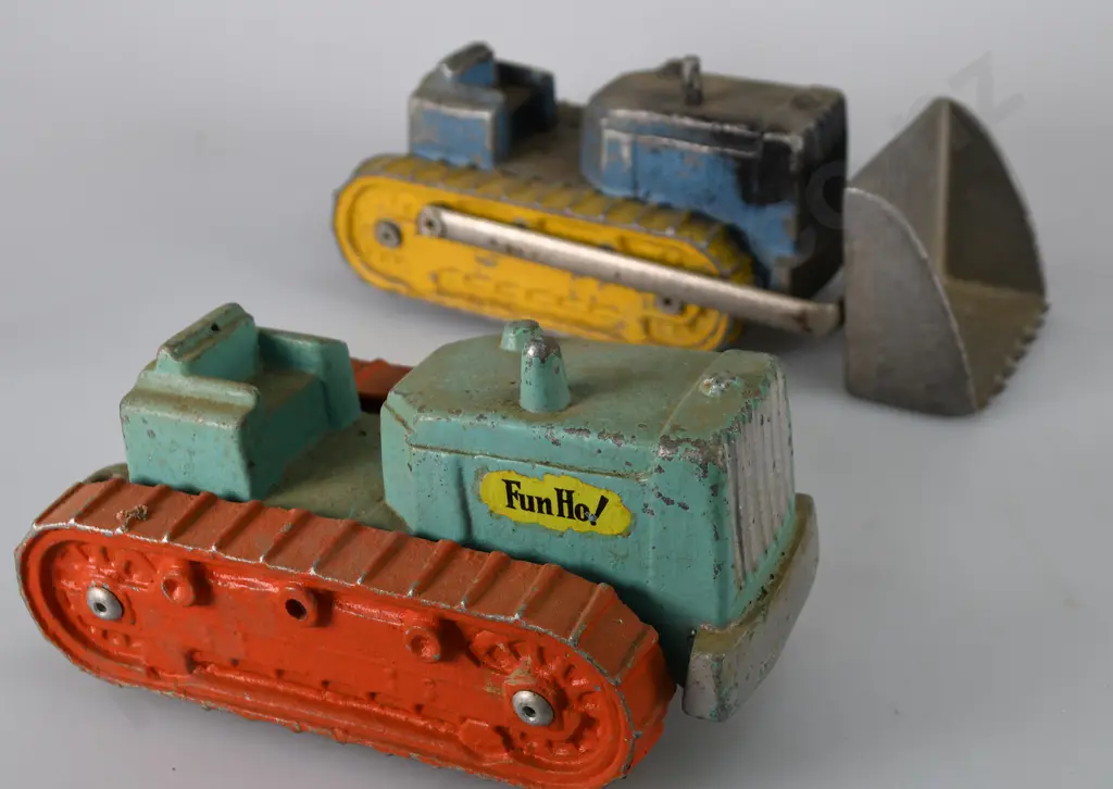 FUN HO CRAWLER TRACTORS Image 1++