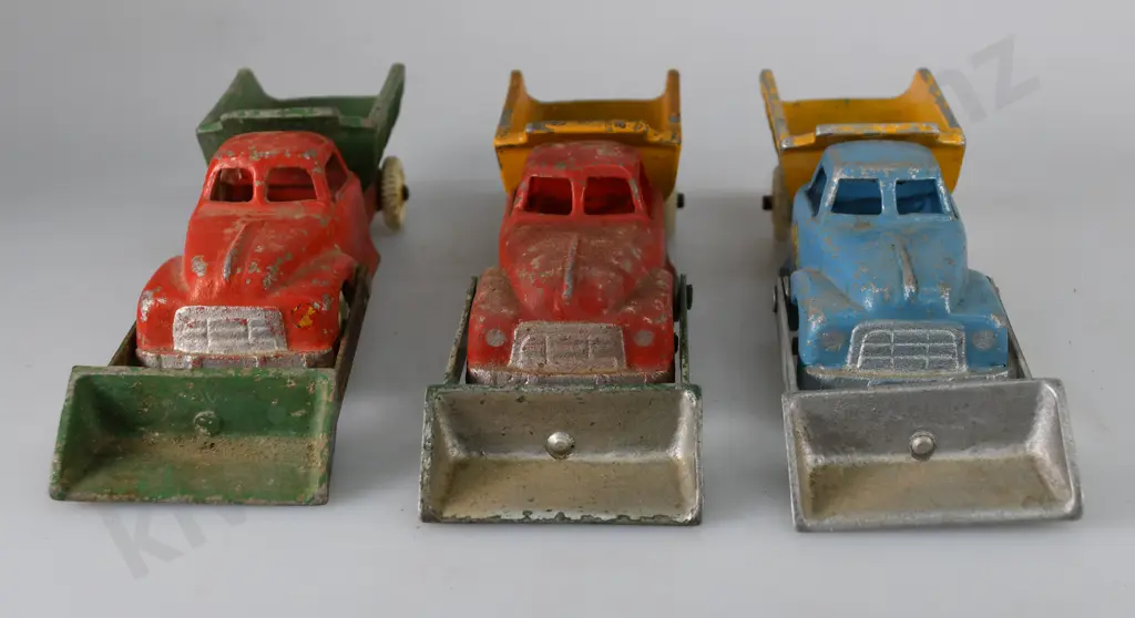 FUN HO SMALL FRONT END LOADER TIP TRUCKS Image 1++