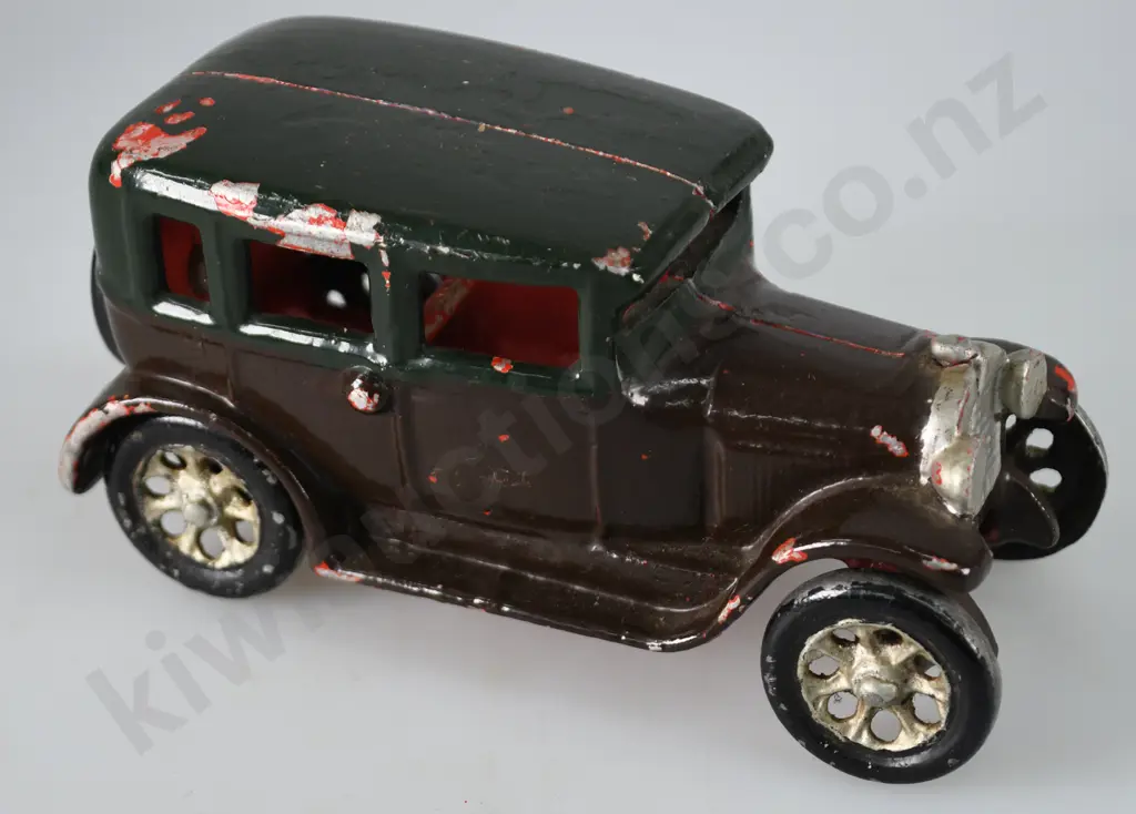 FUN HO FORD SEDAN CAR Image 1++