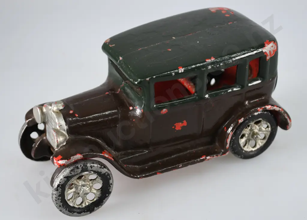 FUN HO FORD SEDAN CAR Image 1++