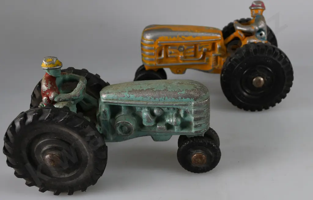 FUN HO RUBBER TYRED TRACTORS Image 1++